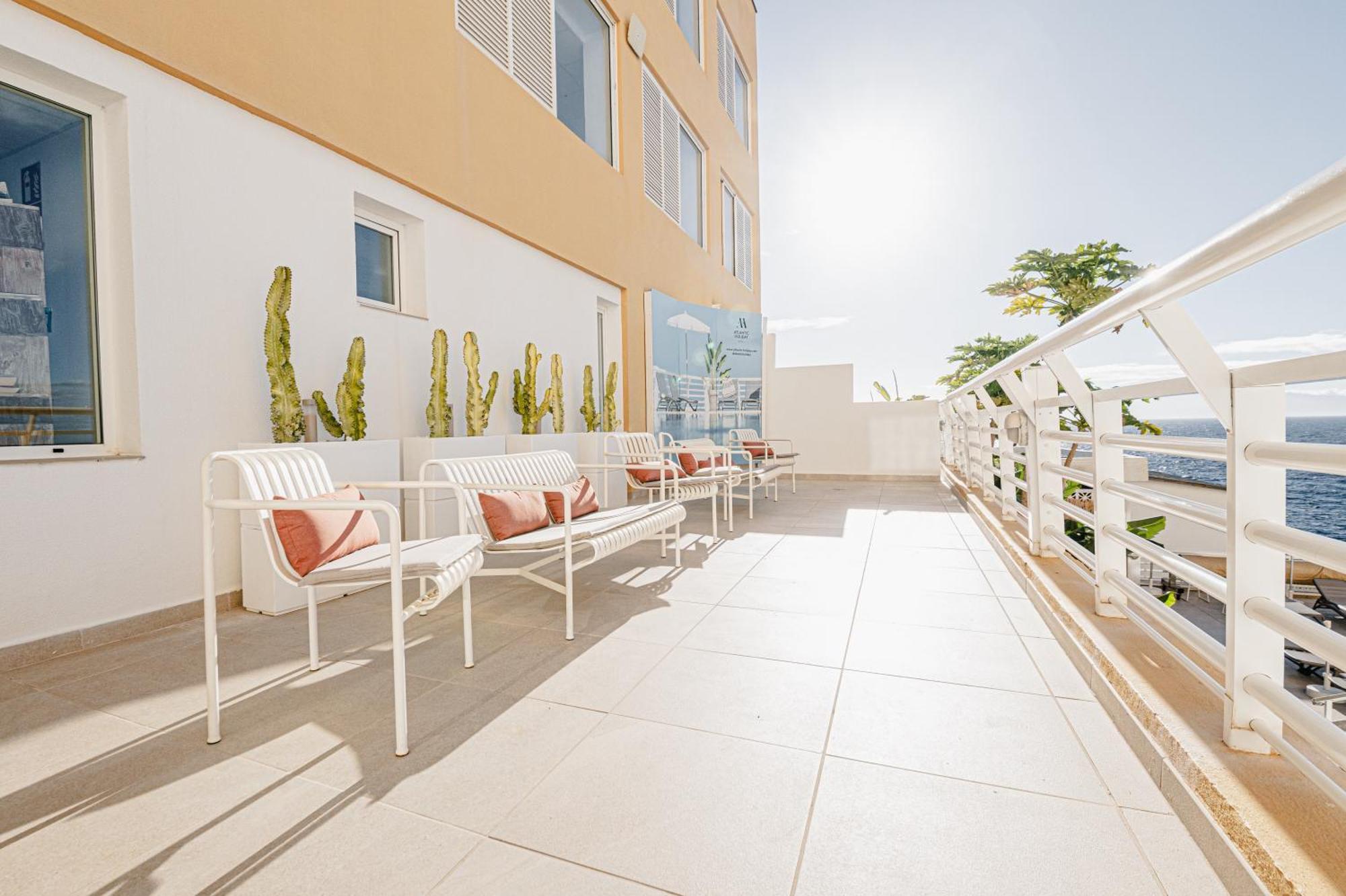 Atlantic Holiday Hotel Callao Salvaje Exterior photo